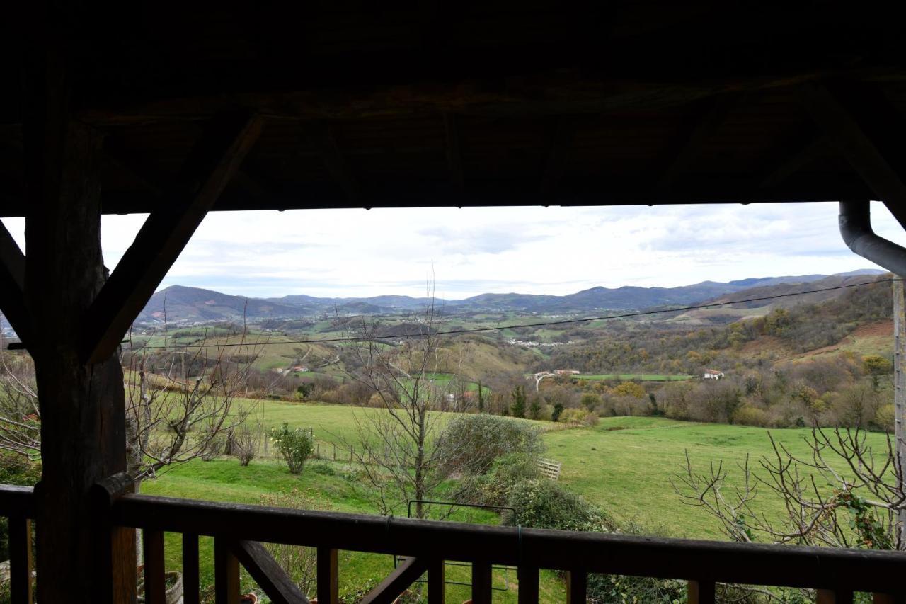 Ferme Ithurburia Saint-Michel  Екстериор снимка