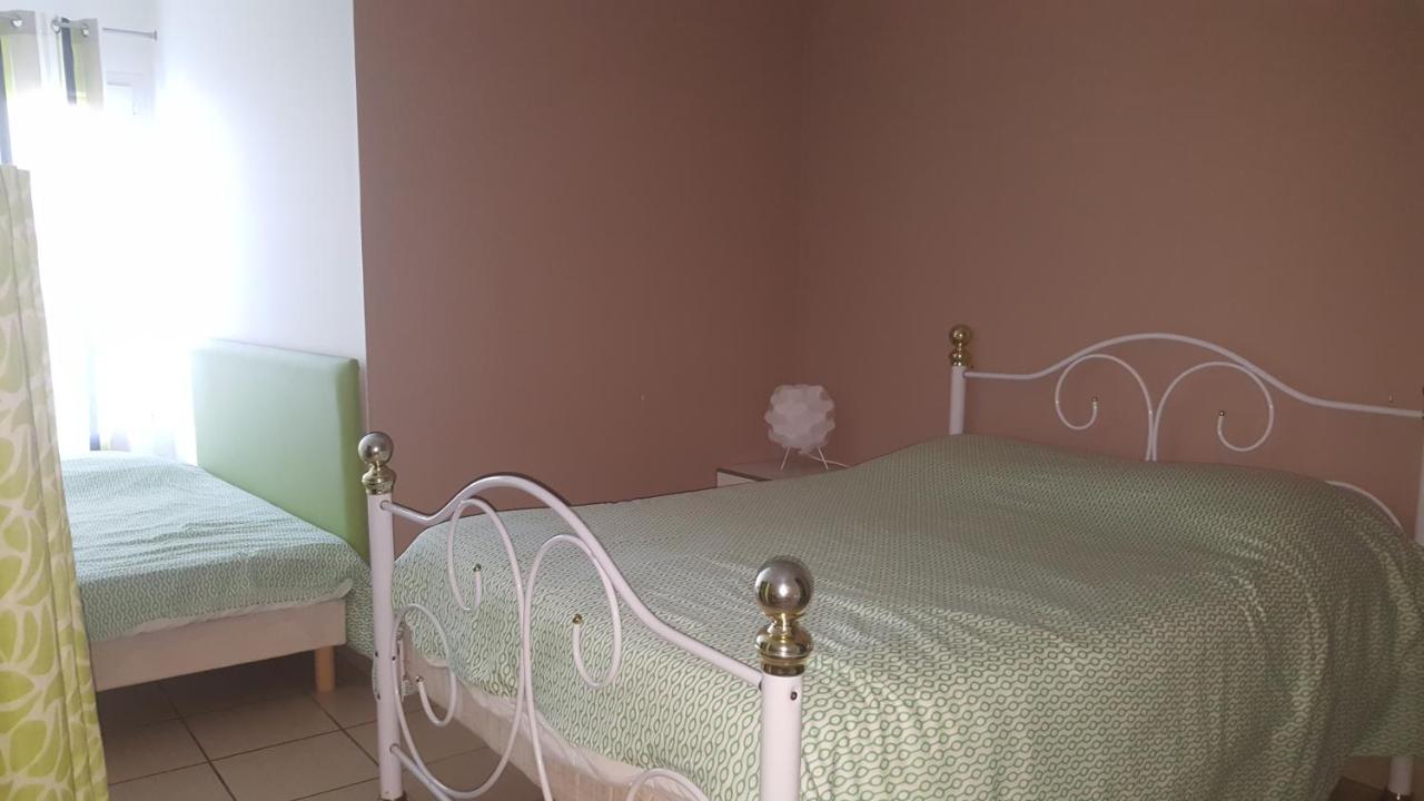 Ferme Ithurburia Saint-Michel  Екстериор снимка